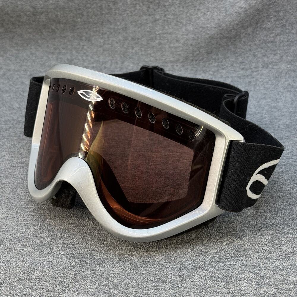 Smith SPII-C Snow Goggles Amber Lens Silver Frame Ski Snowboard Sporting Goods